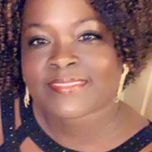 Meet your Posher, Sandy